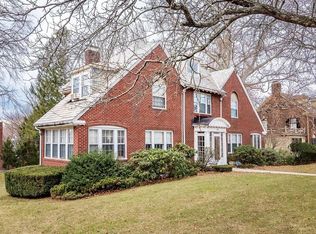 215 Waverley Ave, Newton, MA 02458