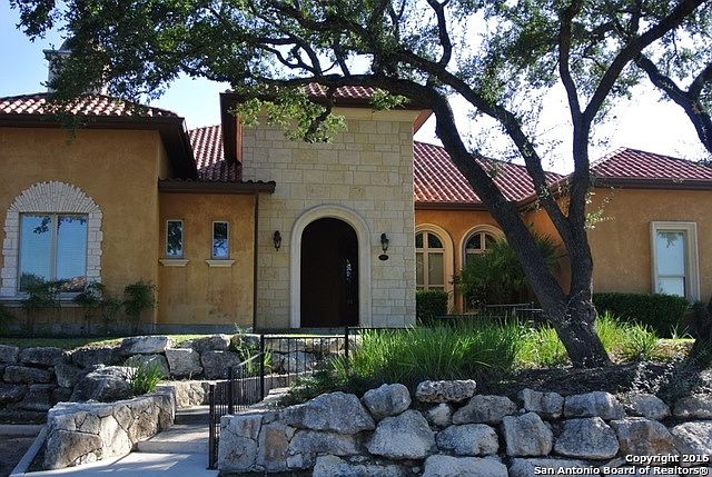 1st image of 8 Dominion Dr #150