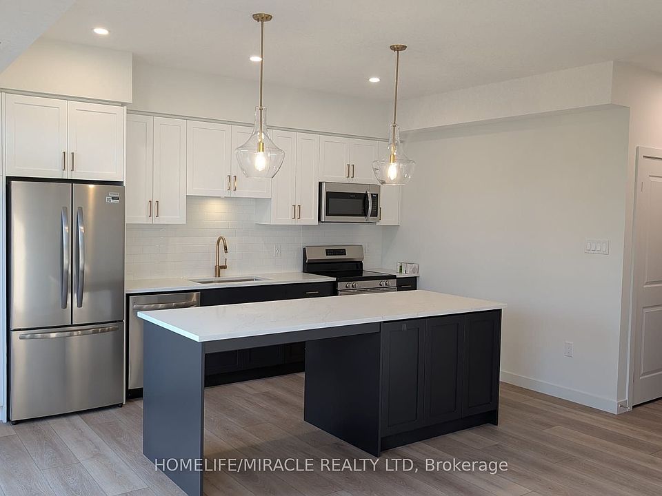 1st image of 824 Woolwich St #124