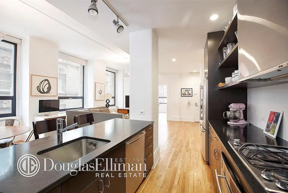 50 Pine Street — Photo 2