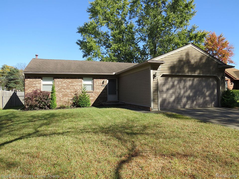 1st image of 12969 Beresford Dr