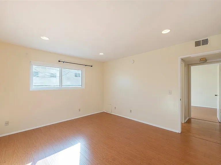 25930 Narbonne Ave #135 — Photo 18