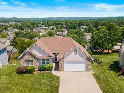 807 Shorthorn Dr, Grain Valley, MO, 64029