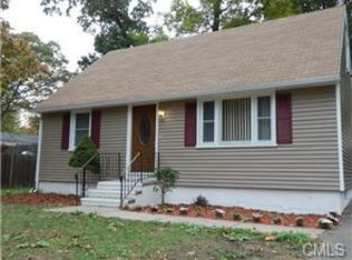 170 Alba Ave, Bridgeport, CT 06606