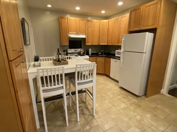 23 Everett Ave, Somerville, MA