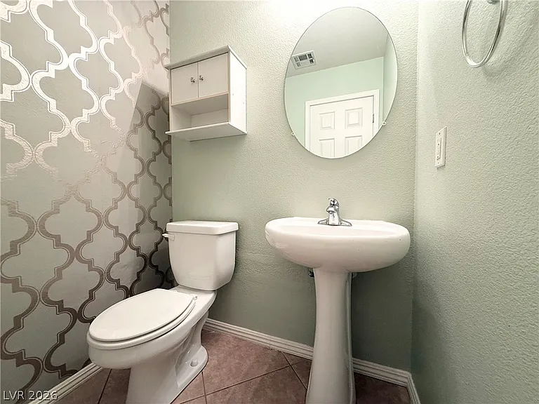 990 Cantabria Heights Ave — Photo 12