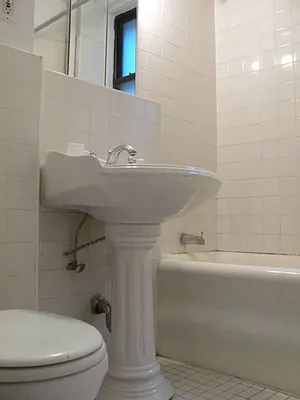 Rented by Keller Williams NYC | media 19