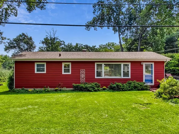 115 Muriel Rd, Spring Grove, IL 60081