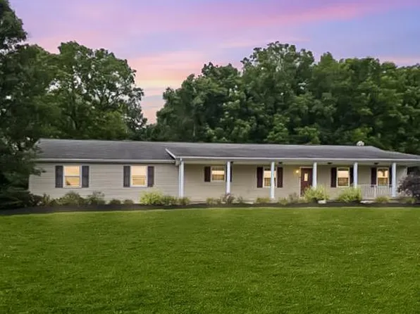 129 Walker Dr, Spring Mills, PA 16875
