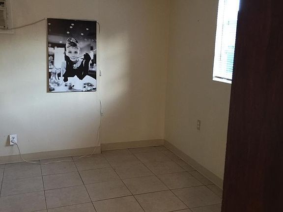3rd image of 2266 NW 99th Ter #B