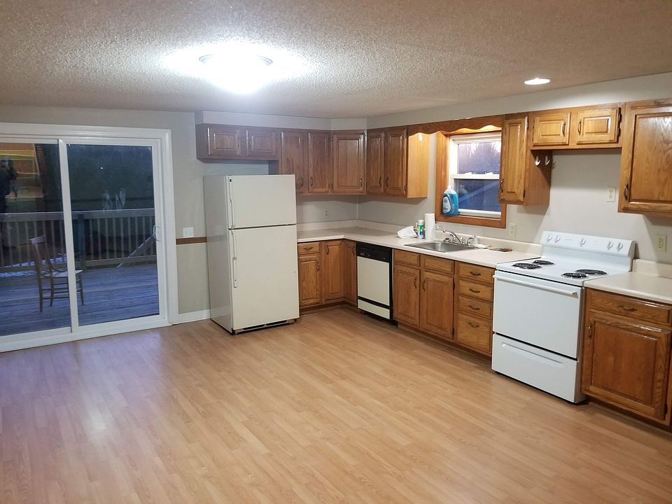 1st image of 47 Main St #2