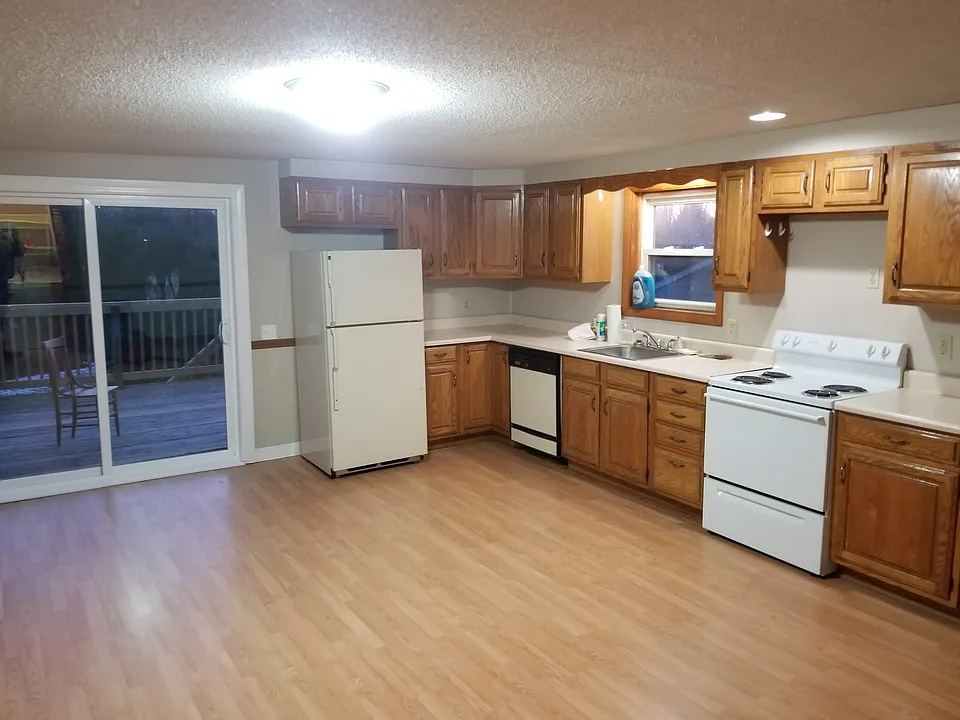 47 Main St #2