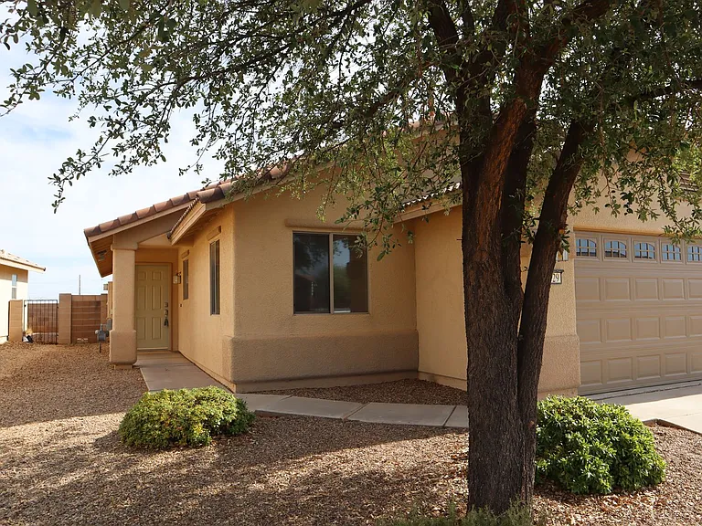 4529 Big Bend St — Photo 32