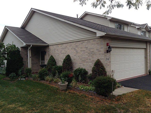 2047 Yellow Daisy Ct, Naperville, IL 60563 | Zillow