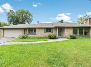 3026 Brentwood Dr SE, Grand Rapids, MI 49506