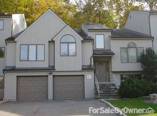 10 Golf View Dr, Somers, NY 10589