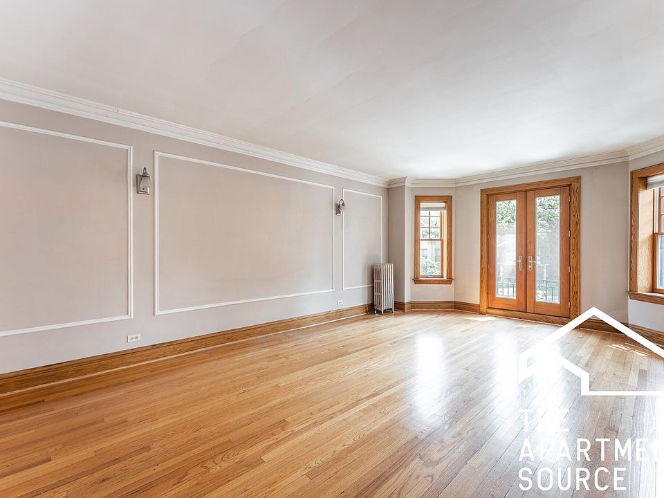 1st image of 1354 W Carmen Ave