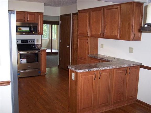 4th image of 2728 Darke Ct