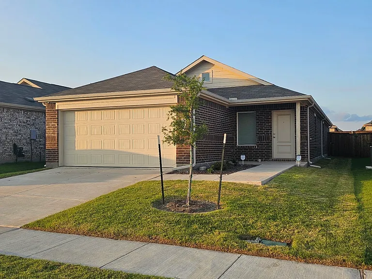 1622 Grassy Pond Rd — Photo 1