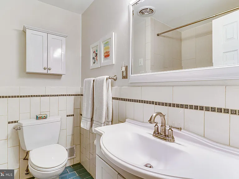 6519 Engel Dr — Photo 46