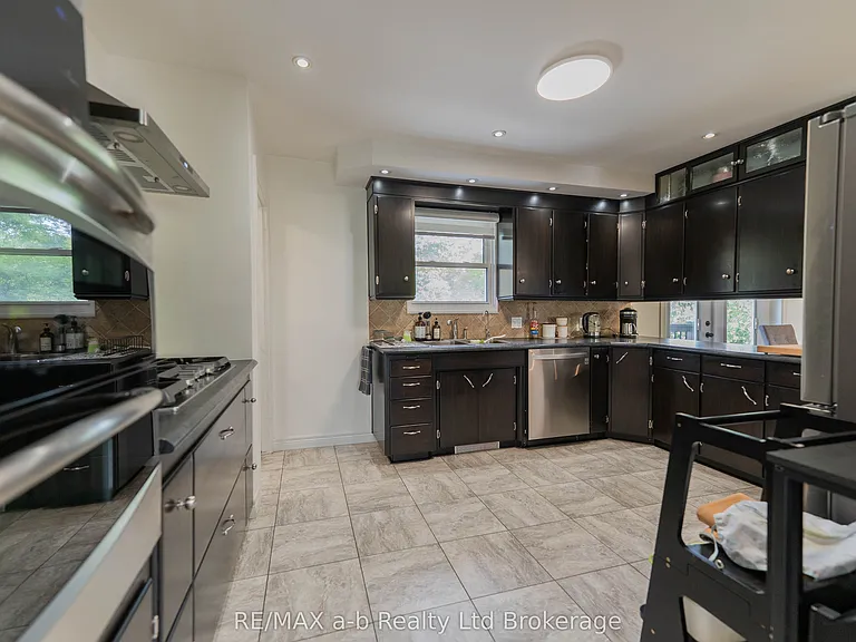 56229 Talbot Line — Photo 9