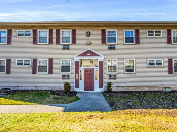 324 Post Avenue #9K, Westbury, NY 11590