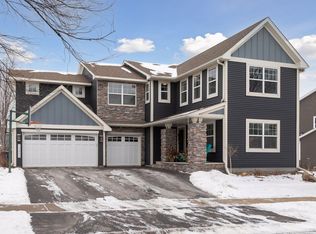 13453 Carlingford Ln, Rosemount, MN 55068