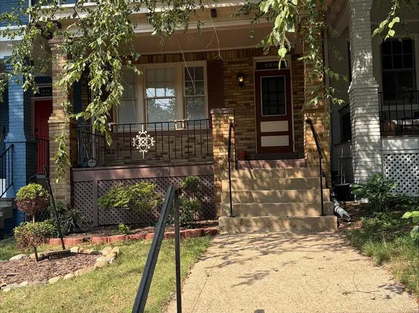 2218 Tunlaw Rd NW, Washington, DC 20007