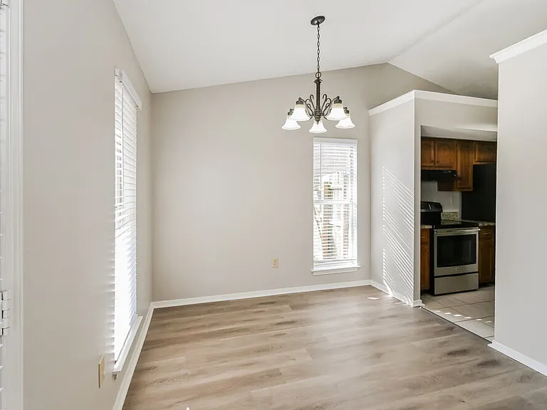 7184 Brandee Dr — Photo 6