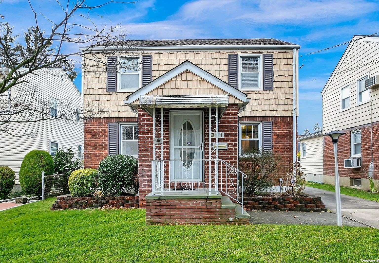 311 White Road, Mineola, NY 11501 Zillow