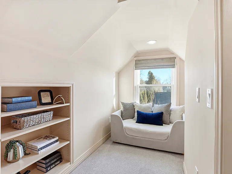 9000 Monaco St #8 — Photo 102