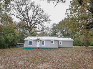 2135 Fairview Rd SW, Camden, AR 71701