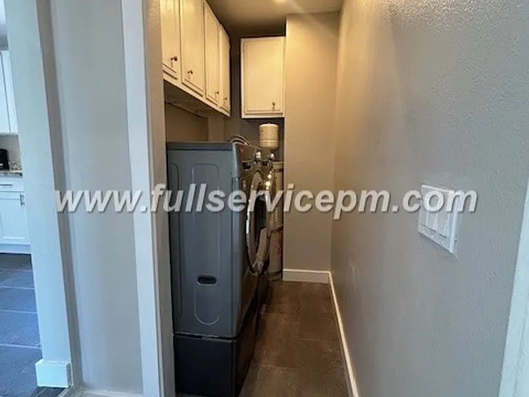 9322 31st Ave SW — Photo 24
