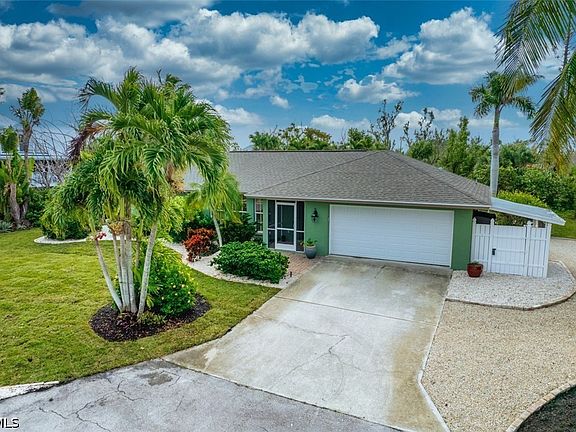 2nd image of 1380 Albatross Rd