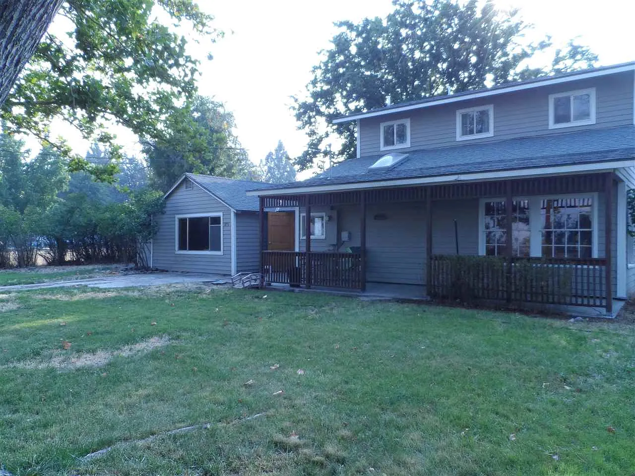 271 N 9th St photo 1