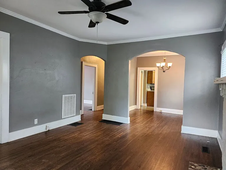 3902 Wiley Ave — Photo 5