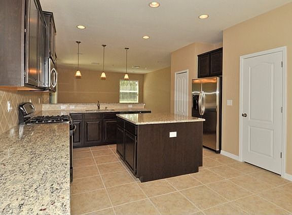 27625 STONECREEK WAY