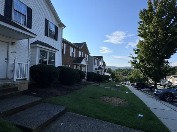 1403 Christine Ct, Blacksburg, VA 24060