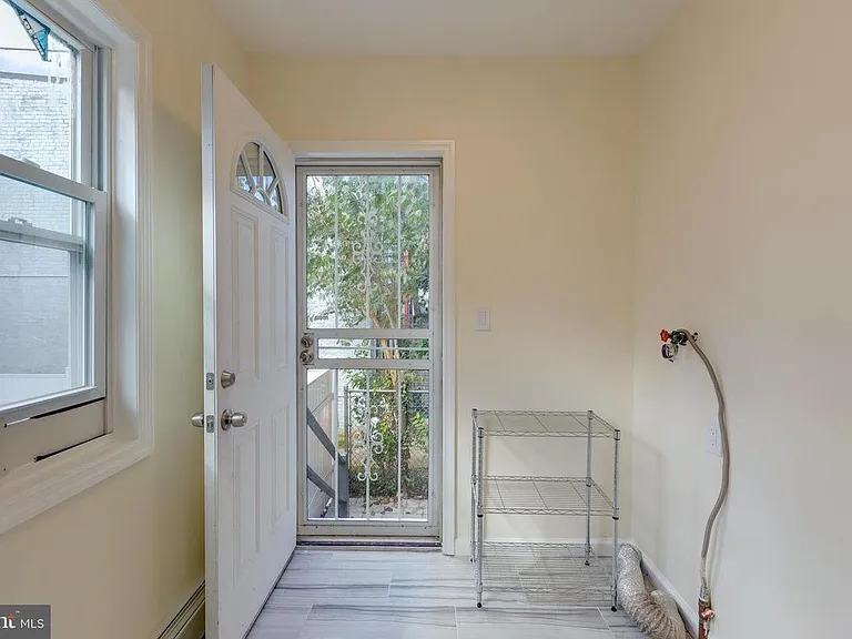 1102 Trinidad Ave NE — Photo 7