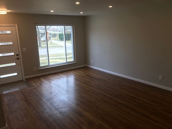 5th image of 3531 Greenway Ave