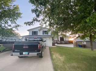 305 23rd Ave NE, Jamestown, ND 58401