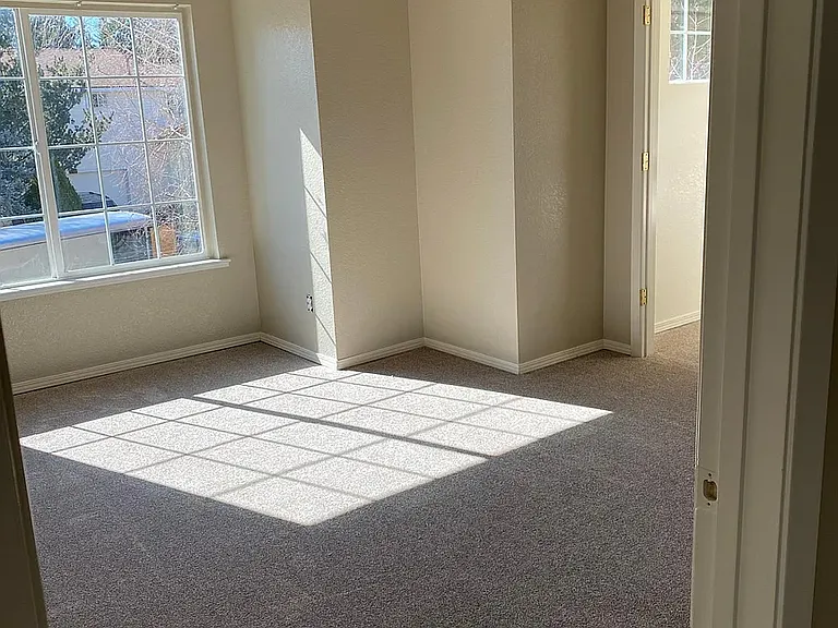 SECOND BEDROOM UPSTAIRS