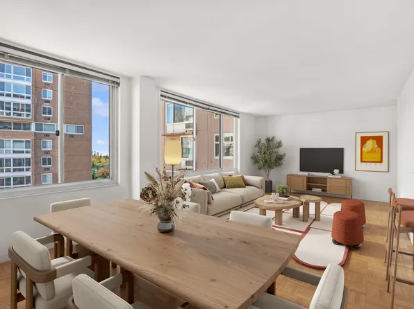 575 Main Street image 1 of 15