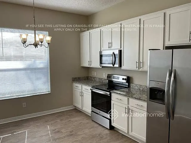 402 Sycamore Springs St — Photo 4
