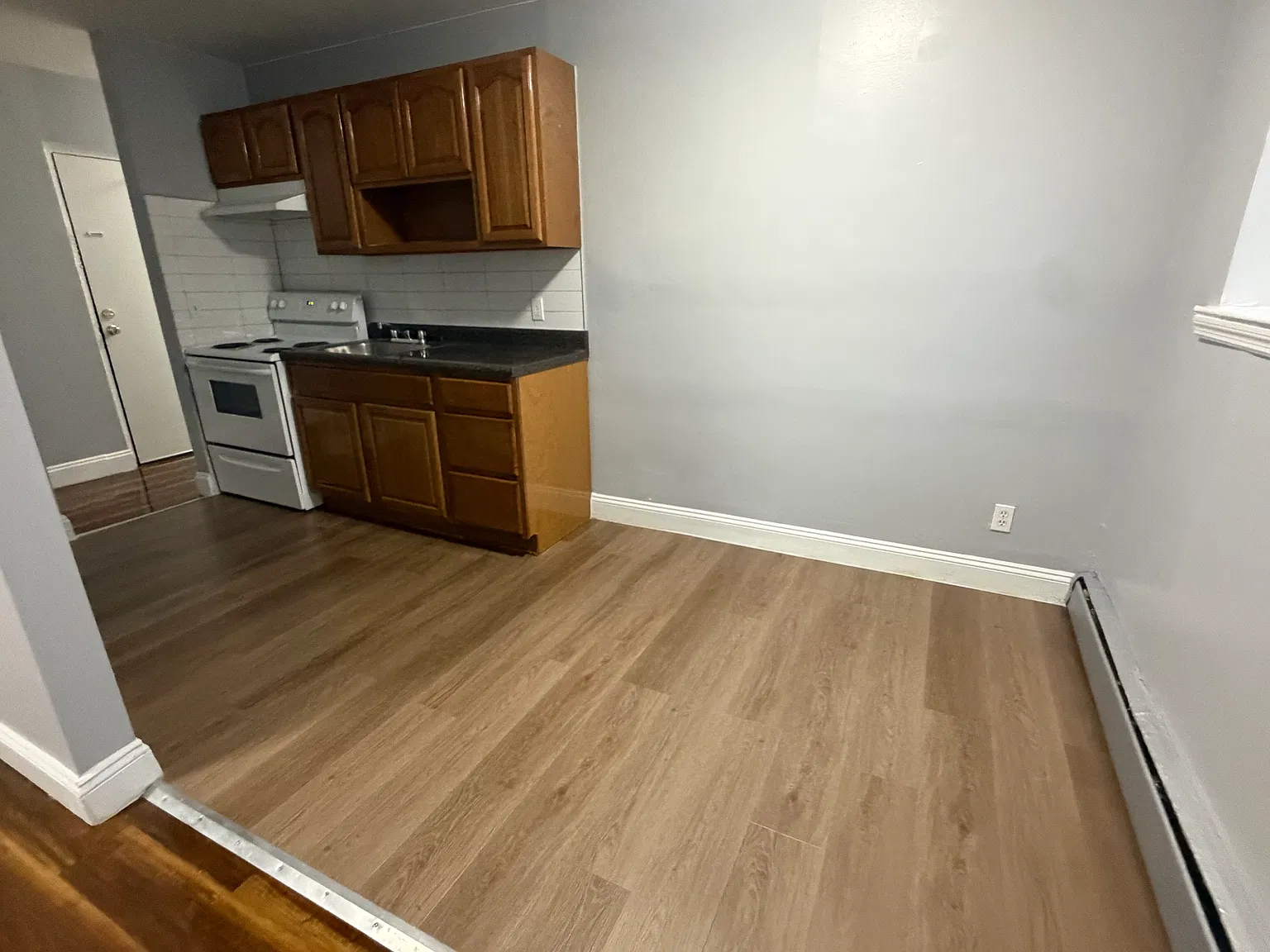 1 bed, 600 sqft, $1,575 — Photo 2