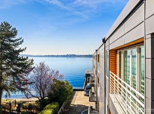 733 Lake Street S #301, Kirkland, WA