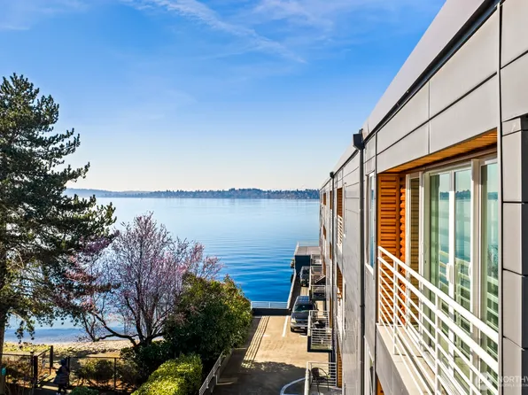 733 Lake Street S #301, Kirkland, WA 98033