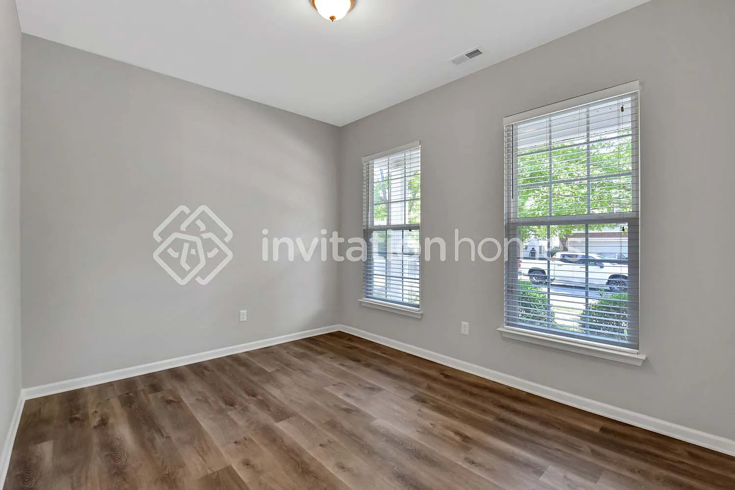 16207 Long Talon Way Charlotte, NC 28278 — Photo 1