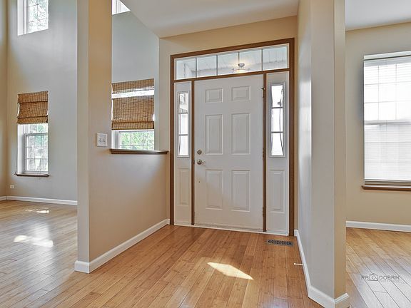 4th image of 540 Gunnison Ct
