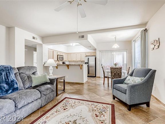 5th image of 1512 Blackcombe St Unit 103